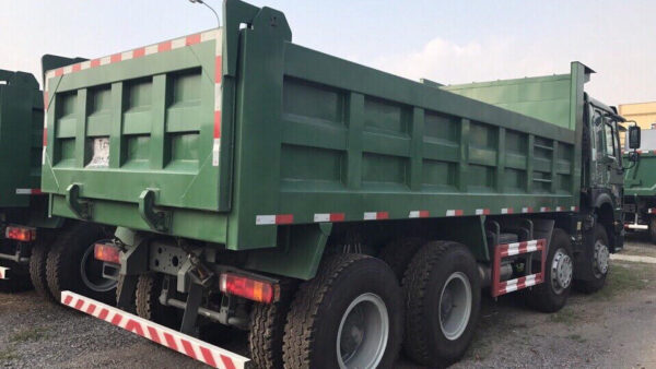 Thuê xe tải ben 4 chân giá rẻ